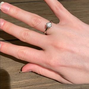 14K WHITE GOLD CZ RING